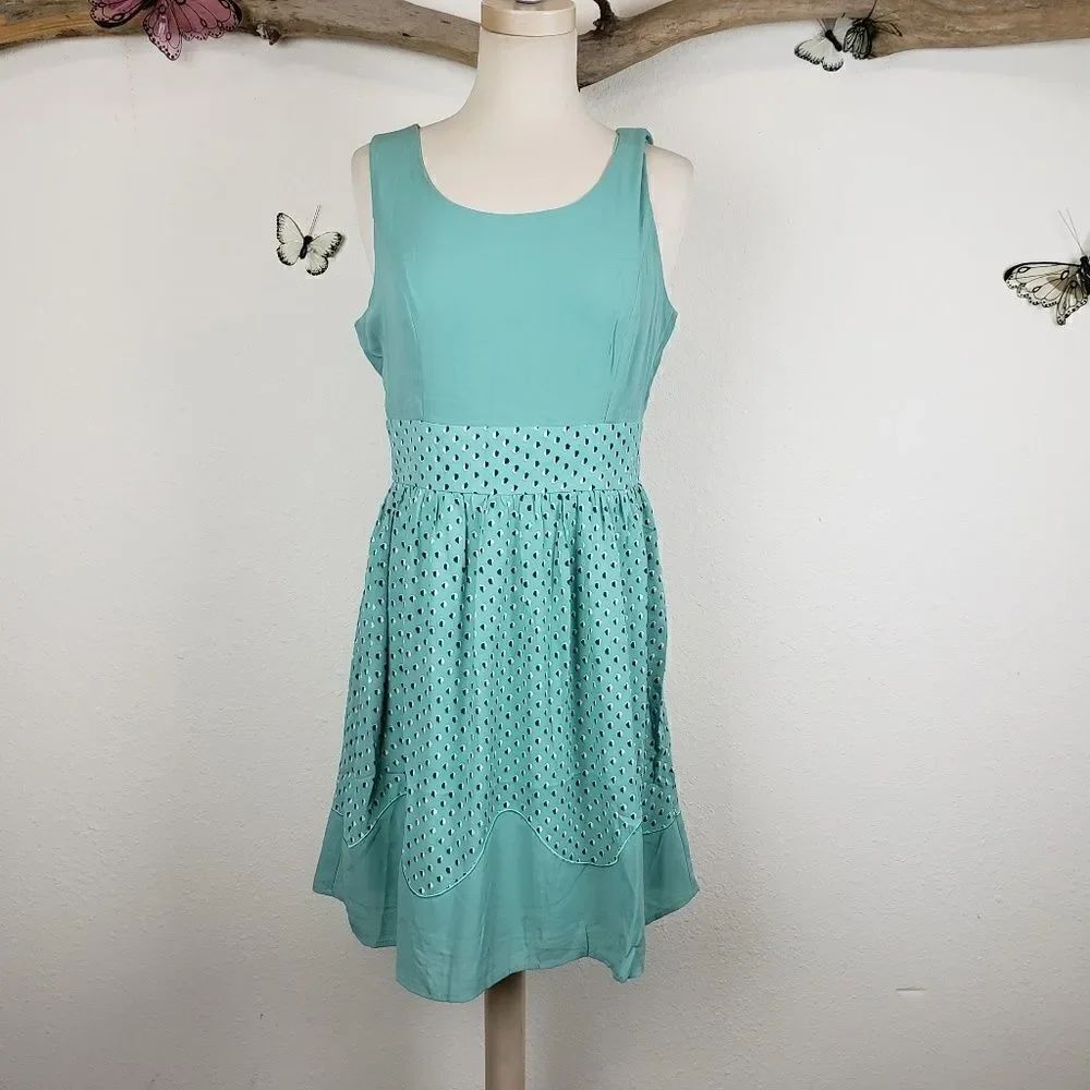 Doe & rae retro style fit and flare dress